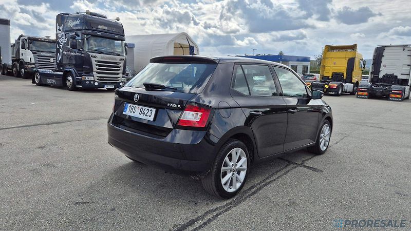Škoda Fabia 1,2 TSI 66 kW STYLE - fotka 7 z 19