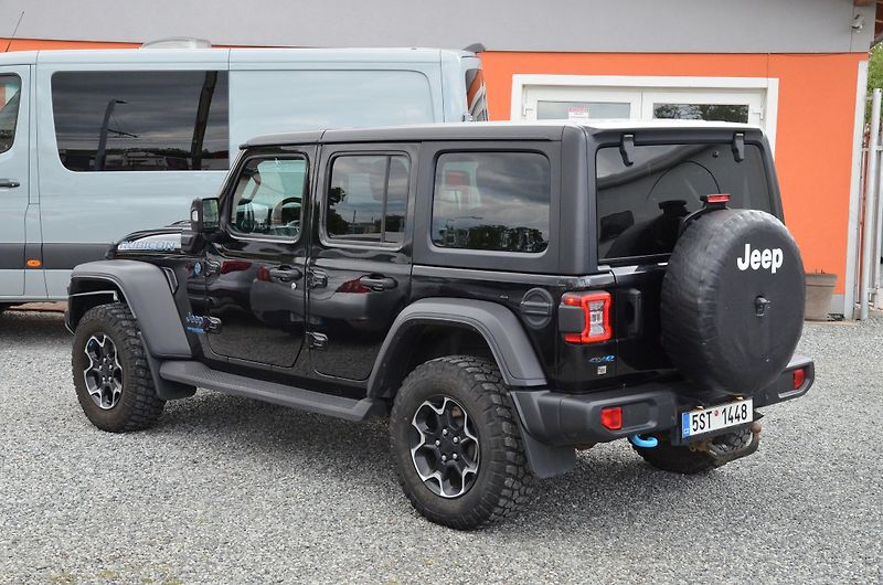 Jeep Wrangler (2022) Rubicon 4xe Unlimited 4x4 / ČR - fotka 4 z 52