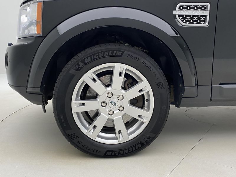 Land Rover Discovery 4 SDV6 SE AWD AUT CZ - fotka 34 z 41