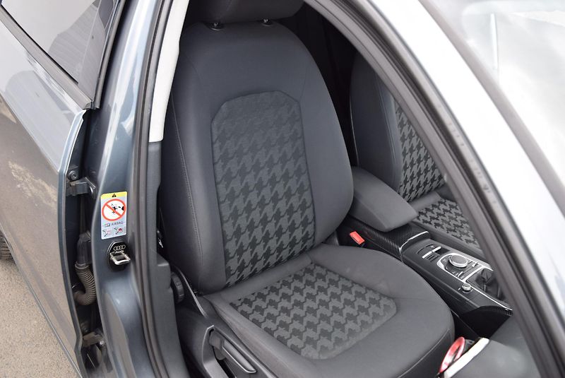 Audi A3 (2014) 1.2TSI 77kw AMBIENTE NAVI VÝHŘ - fotka 36 z 45