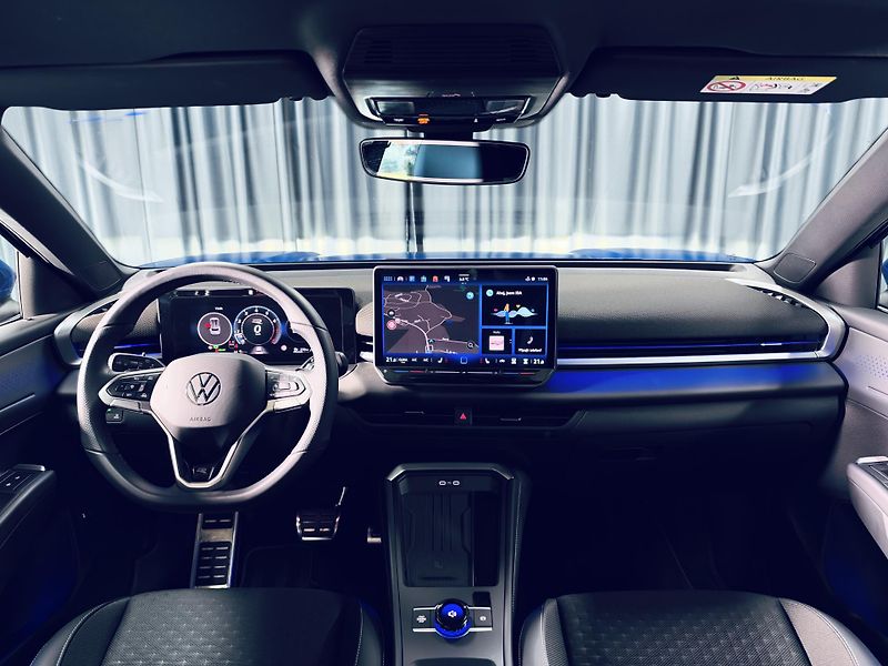 Volkswagen T-Roc (2026) R-LINE*1.5eTSI*110kW*IQ*KEYLES - fotka 31 z 34