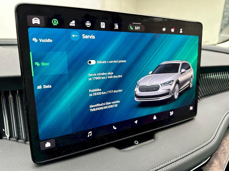 Škoda Superb (2024) 2.0 TDI 110kW L&K Combi DSG - fotka 15 z 26