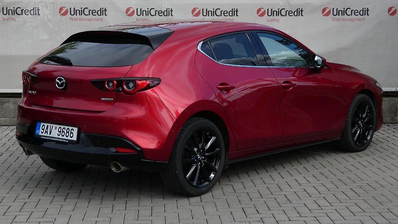 Mazda 3 2.0 e-Skyactiv Prime-Line - fotka 3 z 22