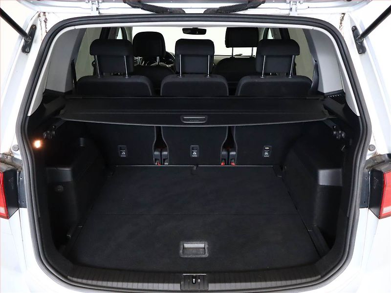 Volkswagen Touran (2017) Comfortline 1.4 TSI, Automat - fotka 12 z 18