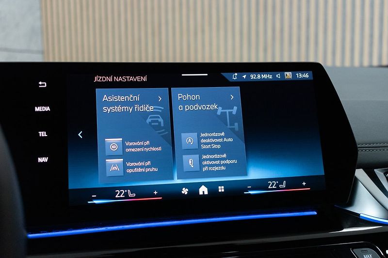BMW Řada 2 218d ///MSPORT*ZÁRUKA*DPH*ČR 1 - fotka 37 z 49