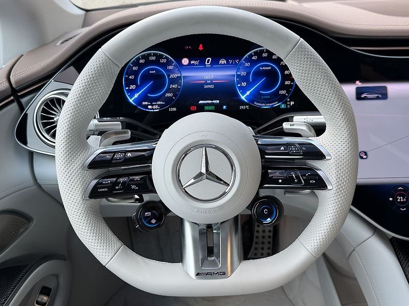Mercedes-Benz EQS 53 4MATIC+ Electric Art Editio - fotka 17 z 48