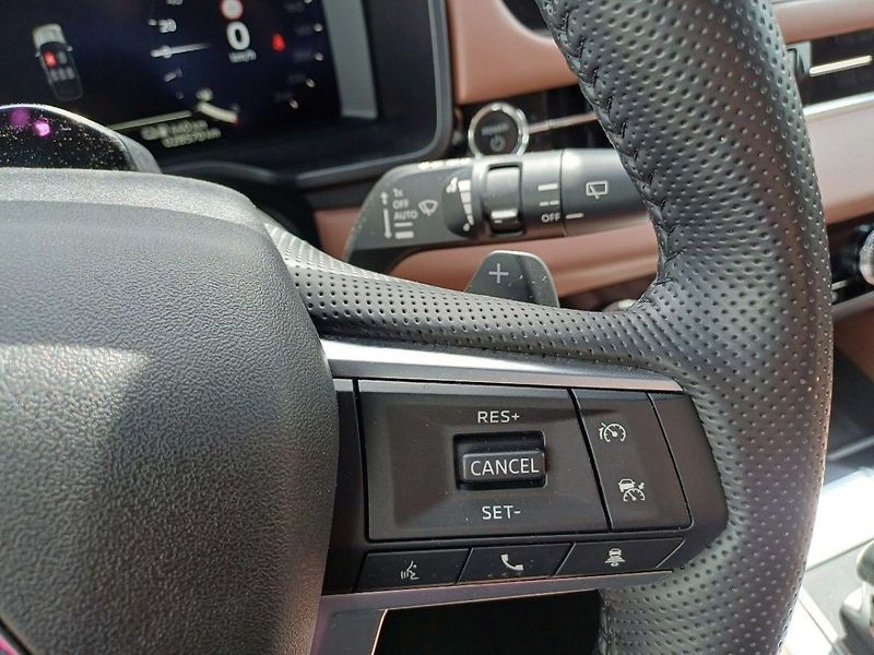 Mitsubishi Outlander Instyle+ 2,4 MIVEC 2xelektromo - fotka 12 z 16