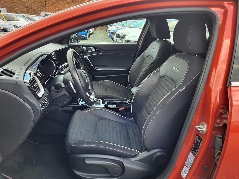 Kia ProCeed 1.5 T-GDI 118kW GT LINE *ČR - fotka 7 z 46