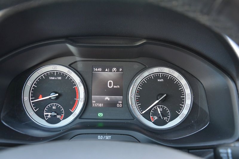 Škoda Karoq (2019) 1.5 TSI 110 KW Style DSG 7 Aut - fotka 8 z 26