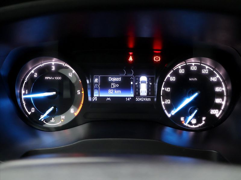 Ford Ranger 2,0 TDCI 4x4 Panther DPH Tažné - fotka 14 z 26
