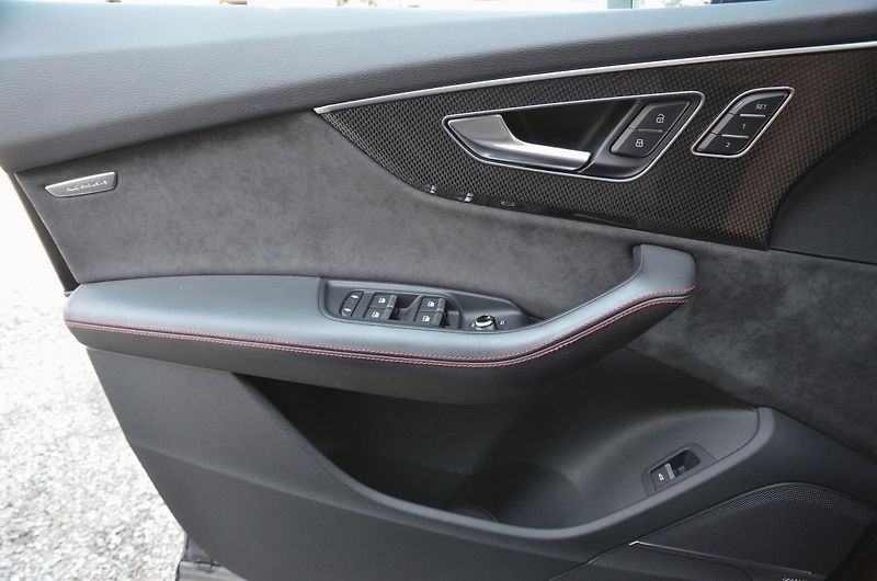 Audi SQ7 (2020) TDi V8 320kW Quattro EXCLUSIVE - fotka 25 z 45
