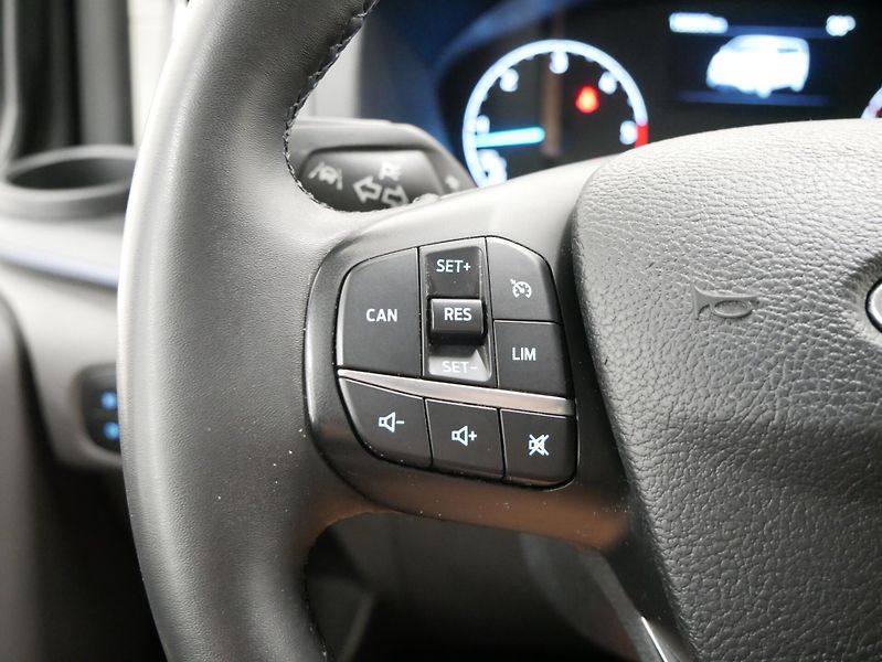 Ford Tourneo Custom - fotka 14 z 25