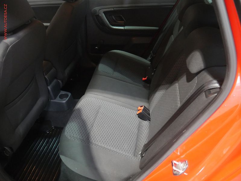 Škoda Fabia (2012) 1.2TSi, ČR, Ambition - fotka 10 z 16
