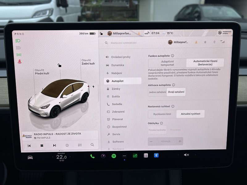 Tesla Model Y LONG RANGE DUAL MOTOR  TZ 92% - fotka 27 z 56