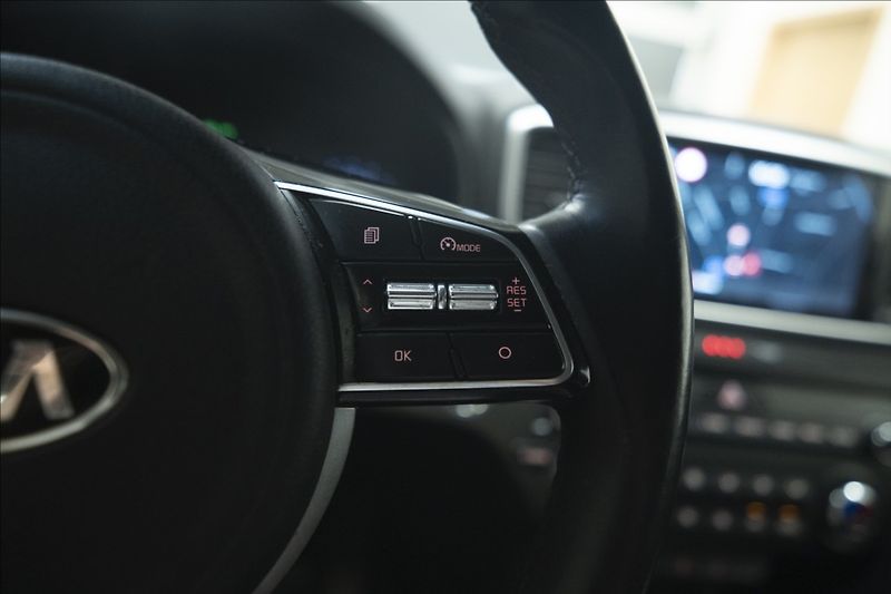 Kia Sportage 1,6 CRDi NAVI KAMERA VÝHŘEV ČR - fotka 21 z 49