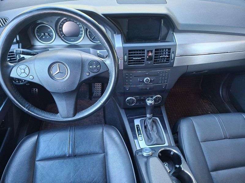 Mercedes-Benz GLK (2009) 320CDI 165kW 4MATIC -NOVÉ V ČR - fotka 12 z 33