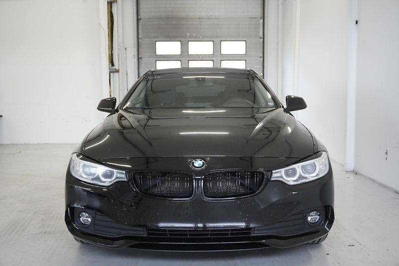 BMW Řada 4 2,0 GRAN COUPÉ AUT. - fotka 2 z 28