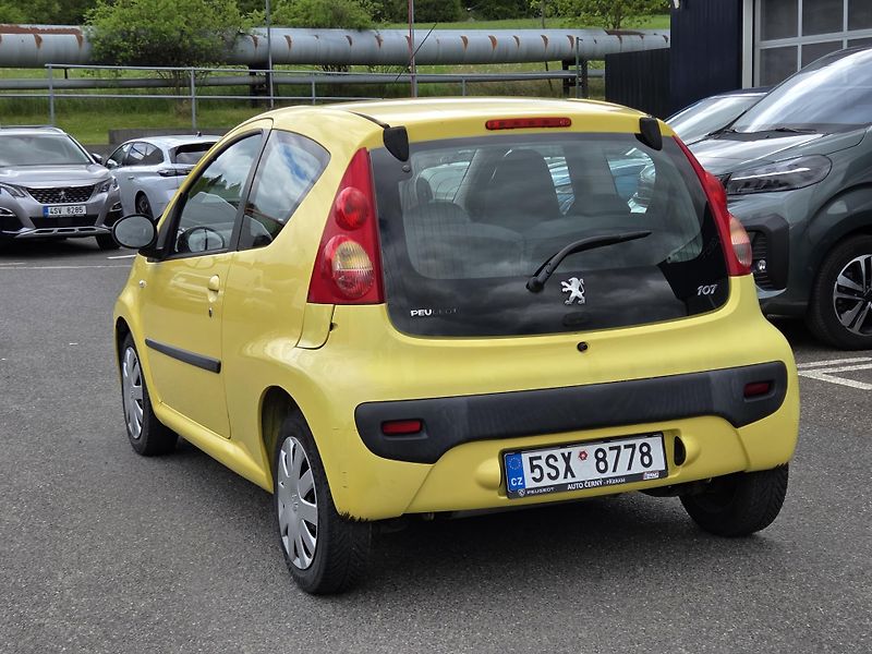 Peugeot 107 (2006) 1.0 i 68 MAN 5 - fotka 3 z 18