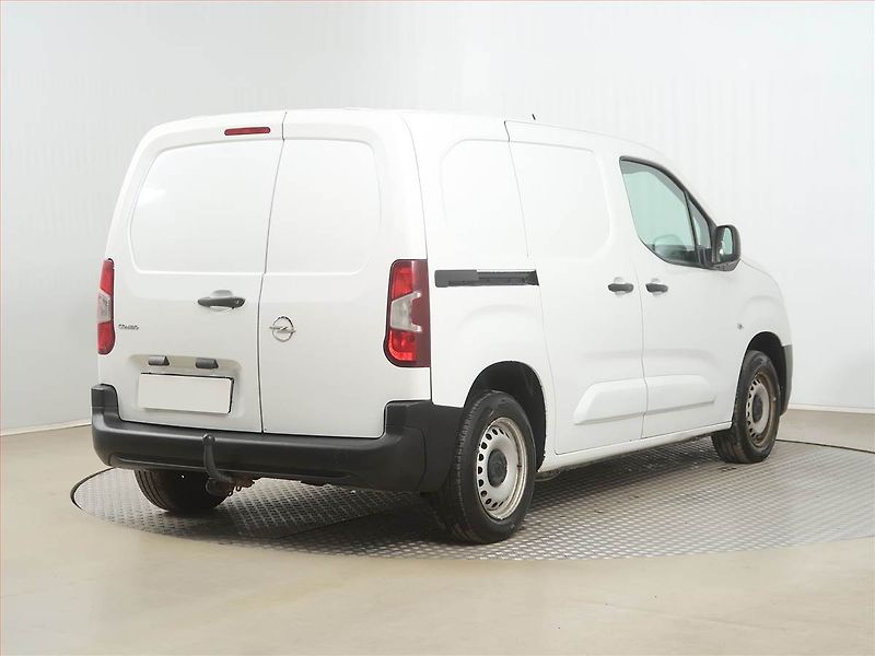 Opel Combo (2019) 1.5 CDTI, ČR, DPH - fotka 5 z 15