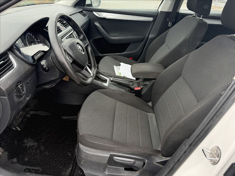 Škoda Octavia 1,8 TSi 132kw 4x4 DSG odp.DPH - fotka 7 z 25