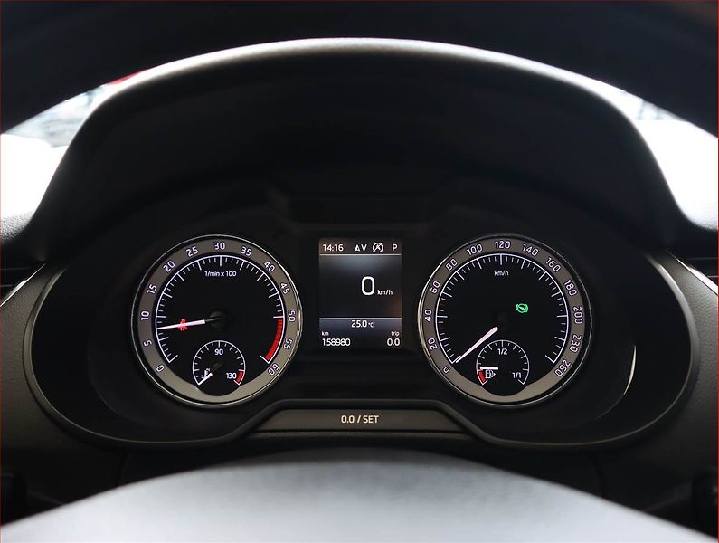 Škoda Octavia (2019) Ambition Plus 1.6 TDI, Automat - fotka 11 z 20
