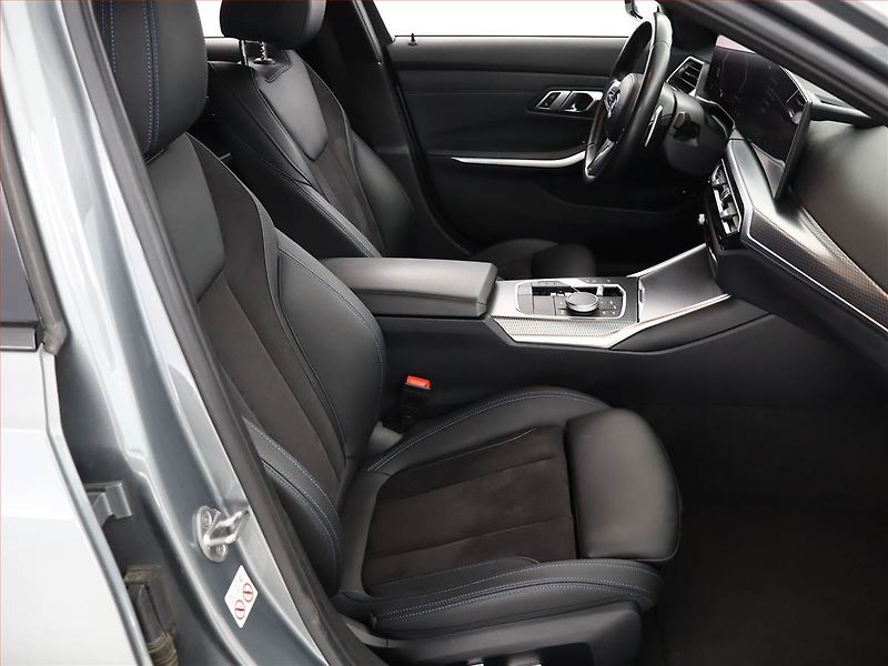 BMW Řada 3 (2022) M Sport 330 e xDrive - fotka 7 z 25