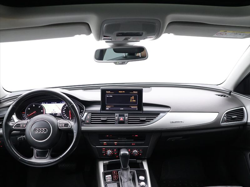 Audi A6 Avant 3,0 TDI 150kW Klima Pano - fotka 23 z 31