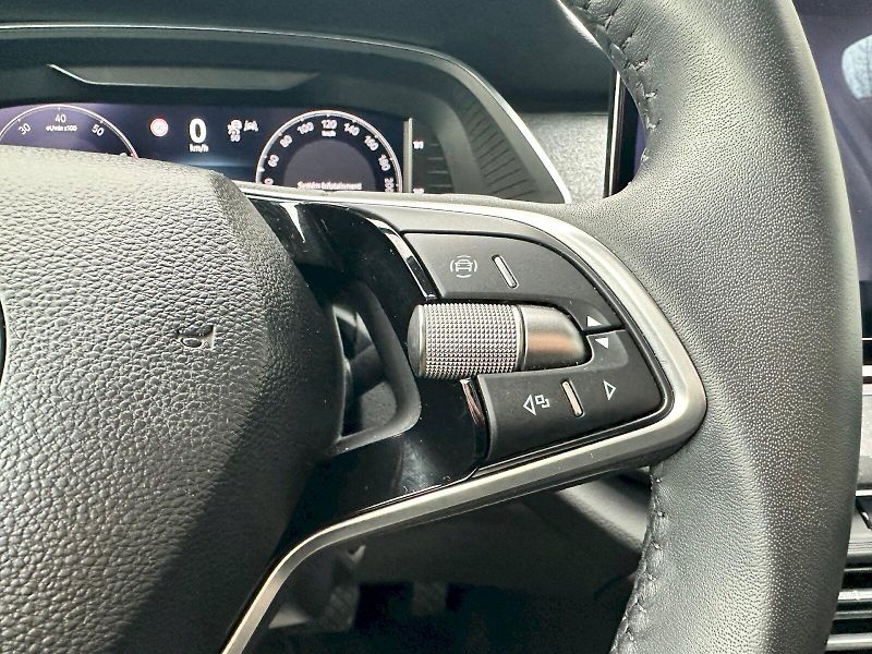 Škoda Octavia (2024) 1.5 TSI 110kW MHEV Top Selecti - fotka 11 z 26