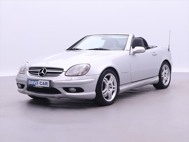 Mercedes-Benz SLK 3,2 32AMG 260kW AT 66tkm DPH - fotka 11 z 34