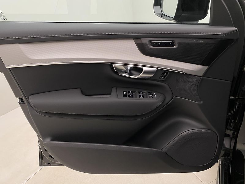 Volvo XC90 (2026) T8 AWD BLACK EDITION PLUS 7m - fotka 7 z 72