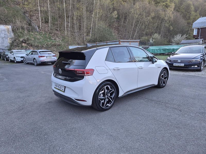 Volkswagen ID.3 110kw, PURE, SOH 91,4% - fotka 5 z 45