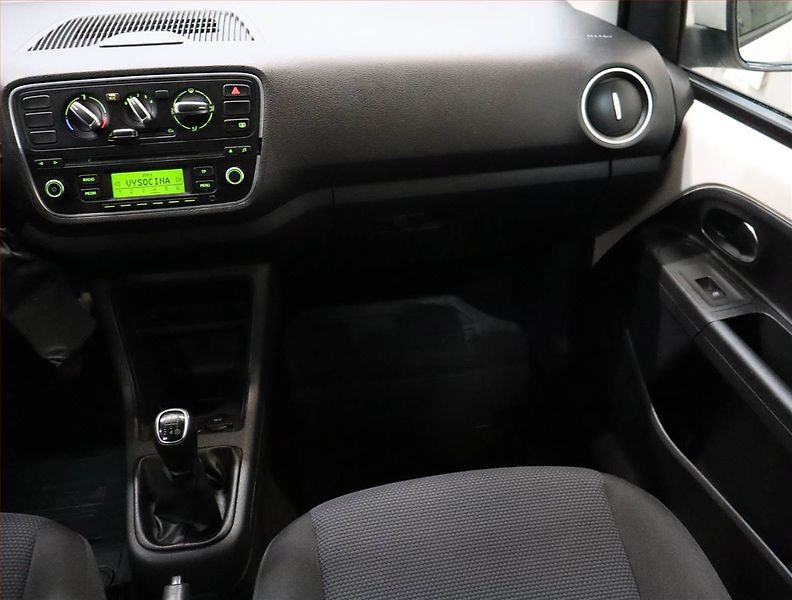 Škoda Citigo (2015) Ambition 1.0 MPI, ČR,1.maj - fotka 8 z 17