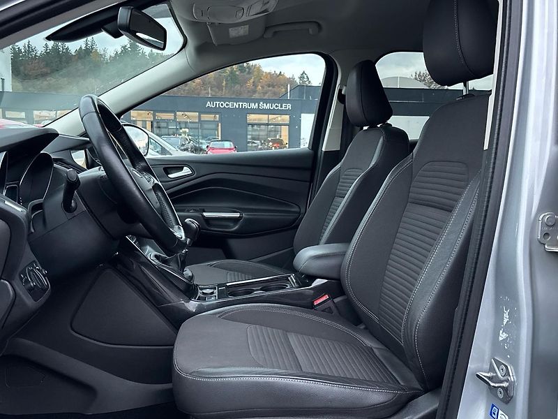 Ford Kuga Titanium - fotka 7 z 26