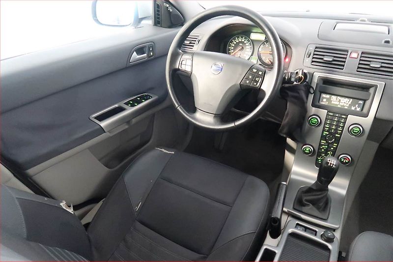 Volvo V50 (2009) 2.0 D, nová STK, za super cenu - fotka 7 z 16