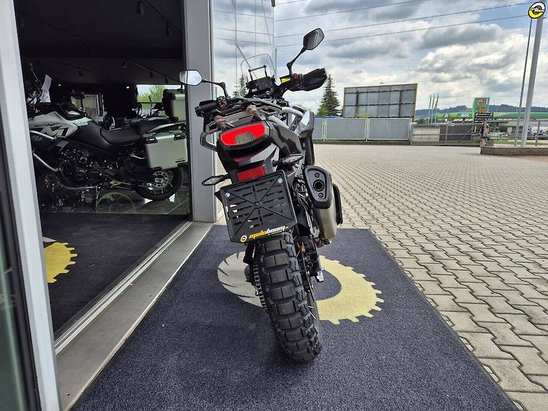 CFMOTO 450 MT-R (2026) - fotka 23 z 78