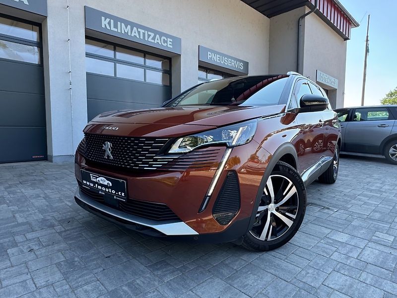 Peugeot 5008 (2023) 1.5 HDi GT EAT8 - fotka 1 z 44
