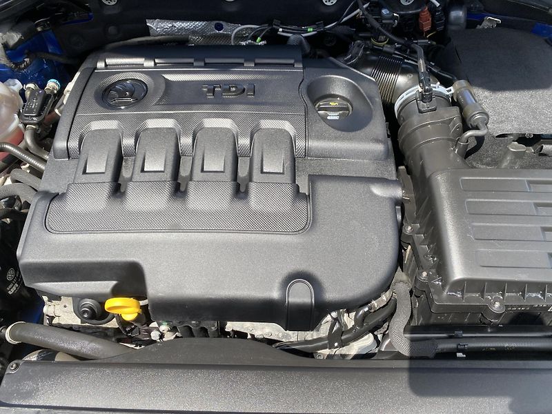 Škoda Octavia 2.0TDi L+K CZ WEBASTO 4x4 - fotka 84 z 165