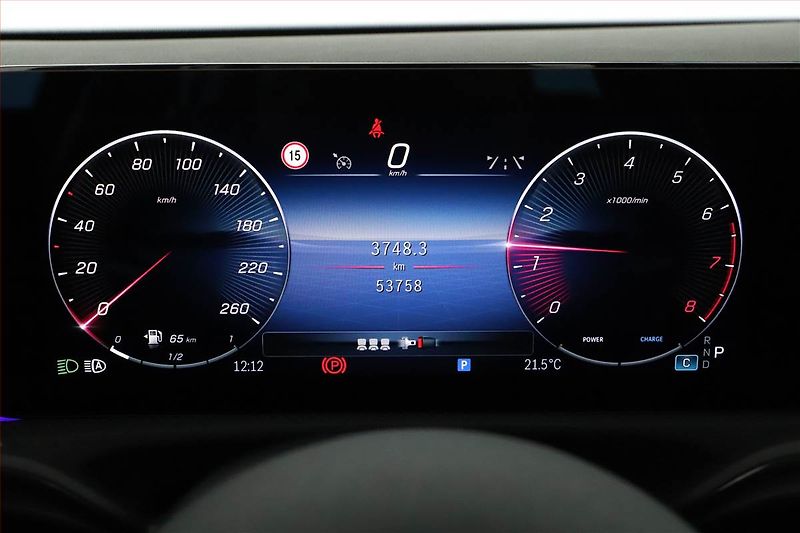 Mercedes-Benz CLA (2025) 200 - fotka 9 z 20