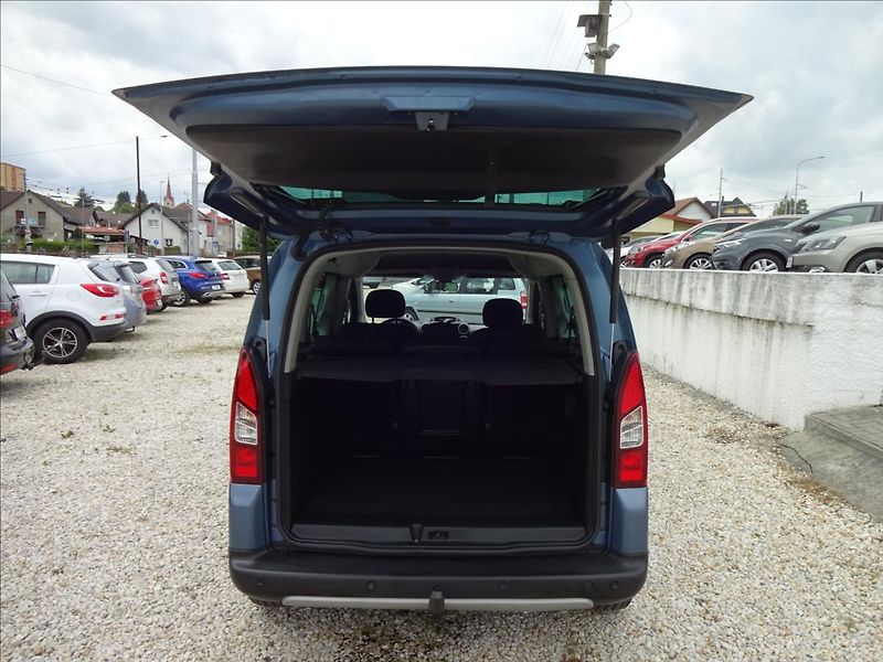 Citroën Berlingo 1,6 HDI 73kW - fotka 22 z 44