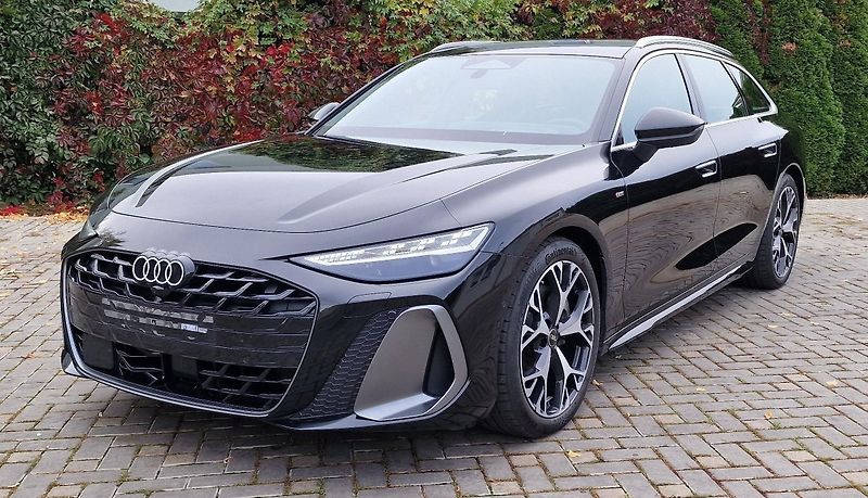 Audi A6 Avant (2025) quattro S-line Vzduch Pano Taž - fotka 5 z 52