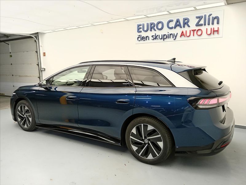 Volkswagen ID.7 Tourer Pro People 210 kW, 77 kWh - fotka 5 z 19