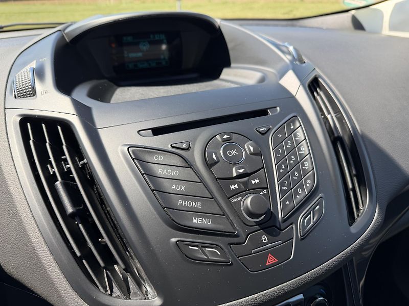 Ford Kuga 1.6 EB TITANIUM ROZVODY TAŽNÉ - fotka 20 z 39