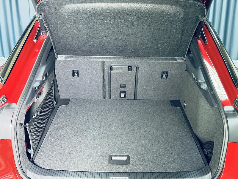 Volkswagen ID.7 (2025) GTX*4M*ZÁRUKA*TAŽNÉ*HEADUP*MAX - fotka 35 z 41