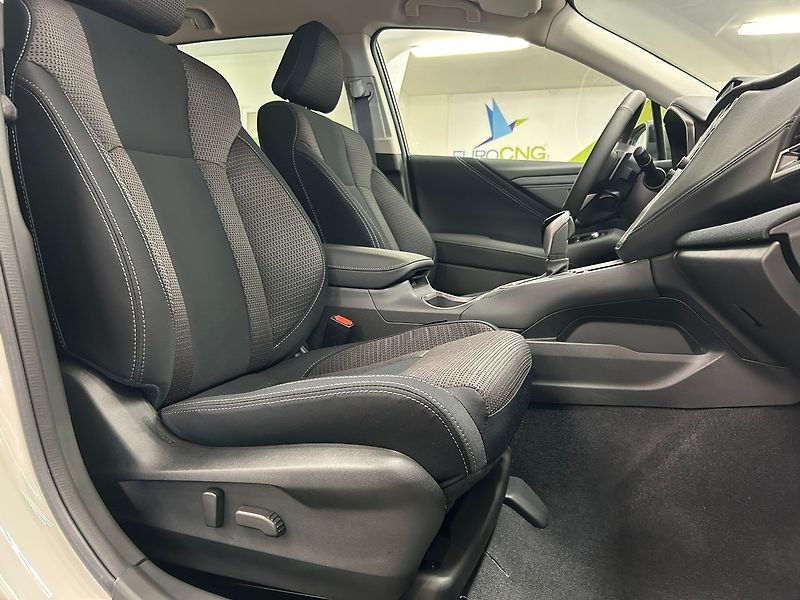 Subaru Outback (2025) 2.5 ACTIVE 2025 nové auto | Zá - fotka 29 z 47