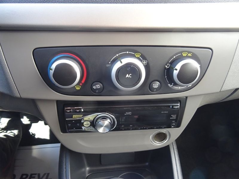 Renault Mégane (2012) 1.6i,74kW,NovéČR,s.kniha - fotka 13 z 22