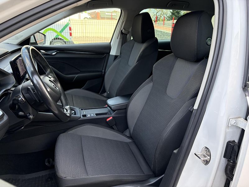 Škoda Octavia (2023) 110kW DSG/ACC/NAVI/SERVIS - fotka 12 z 24