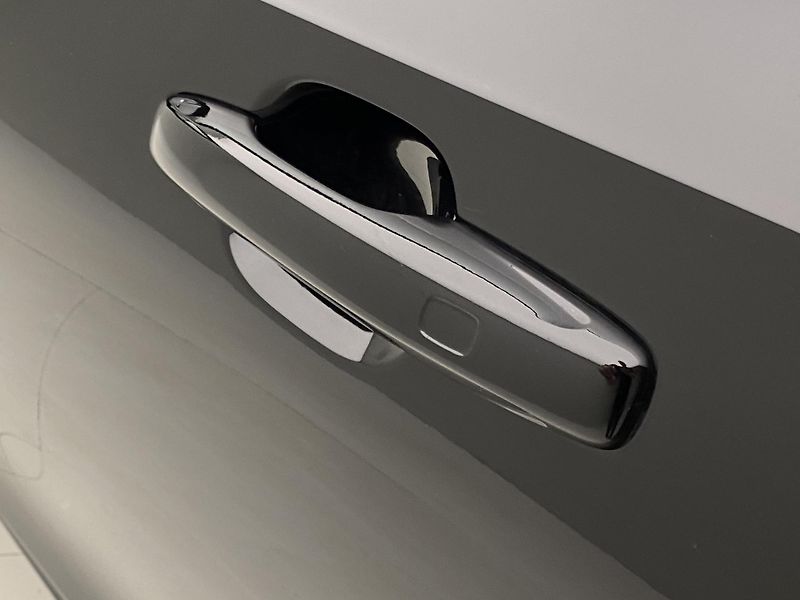 Volvo V90 T6 AWD PLUG-IN DARK PLUS AUT - fotka 35 z 59