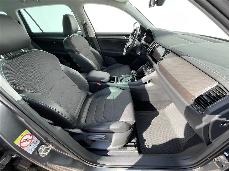 Škoda Kodiaq 2,0 TDI DSG Style NAVI+ACC - fotka 16 z 21