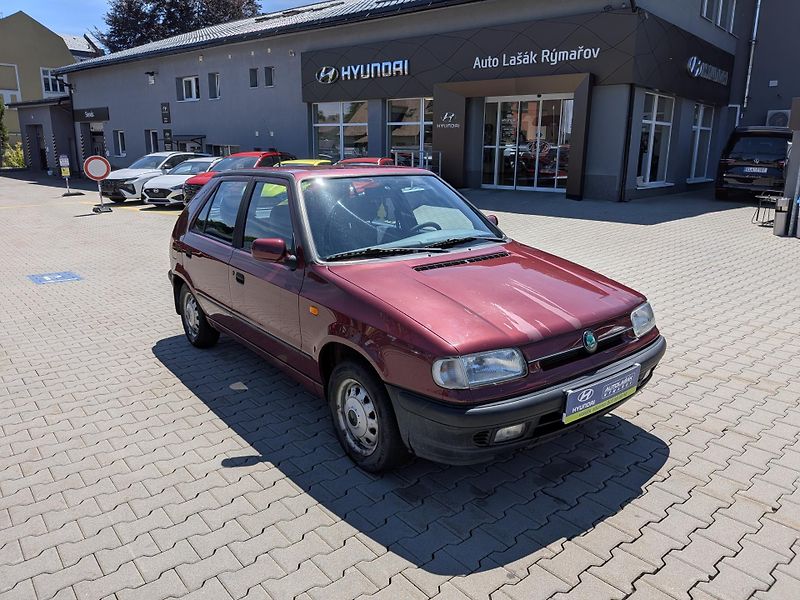 Škoda Felicia 1,3 50kW TAŽNÉ ,CENTRÁL   - fotka 1 z 16
