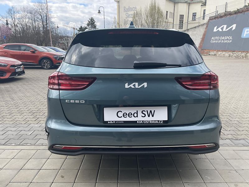 Kia Ceed SW (2025) 1,5T-GDi  TOP 